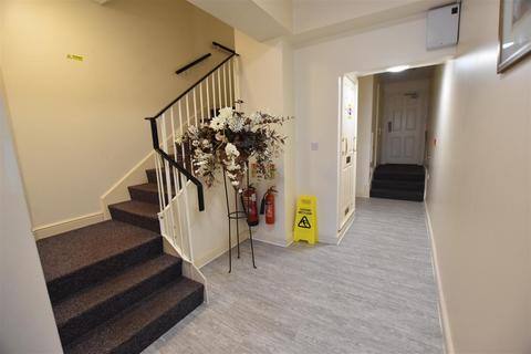 2 bedroom apartment for sale, Chapman Wood Court, Cleethorpes DN35
