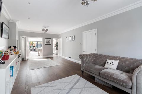 22 Effra Road, Wimbledon, London, SW19 8PP