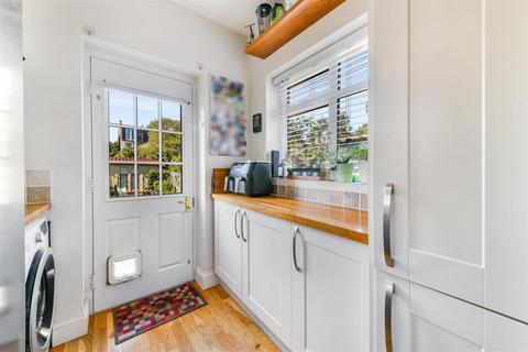 57 Bronson Road, London, SW20 8DZ