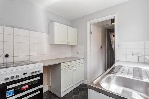 45 Gladstone Road, London, SW19 1QU
