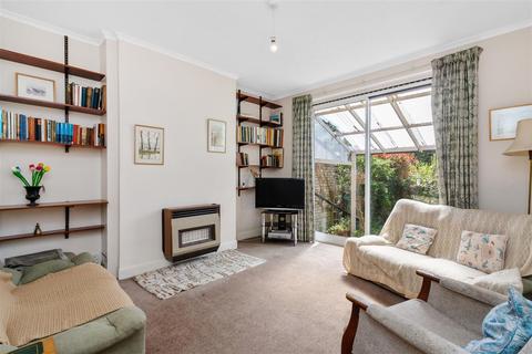 6 Arthur Road, New Malden, KT3 6LX