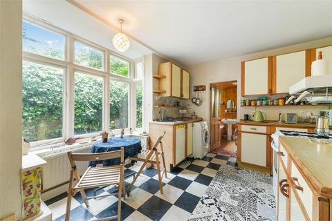 9 Effra Road, Wimbledon, London, SW19 8PW