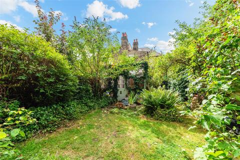 9 Effra Road, Wimbledon, London, SW19 8PW
