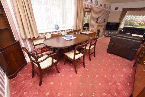243 Humberston Avenue, Humberston, Grimsby, DN36 4JA