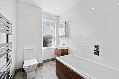 61 Bronson Road, London, SW20 8DZ