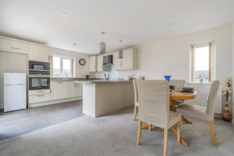 9 Croft Farm Close, Allonby, Maryport, CA15 6QB