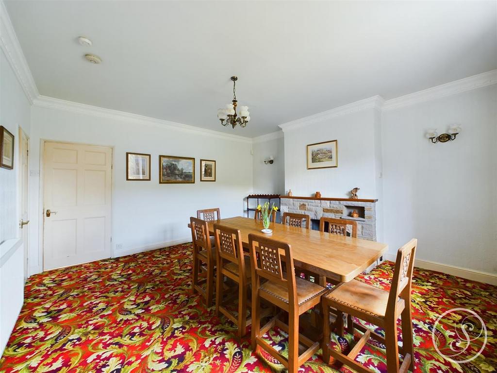 Selby Road, Leeds 3 bed detached house for sale £449,950