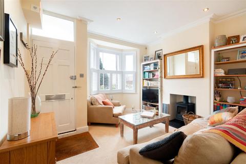19 All Saints Road, London, SW19 1BU