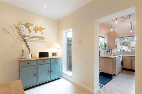 19 All Saints Road, London, SW19 1BU