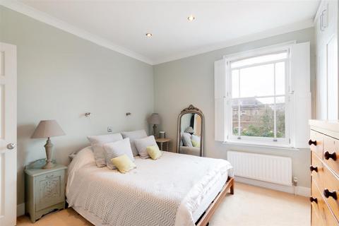 19 All Saints Road, London, SW19 1BU