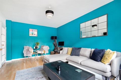 60b Quicks Road, London, SW19 1EY