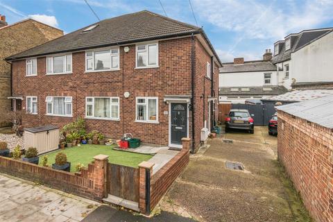 60b Quicks Road, London, SW19 1EY