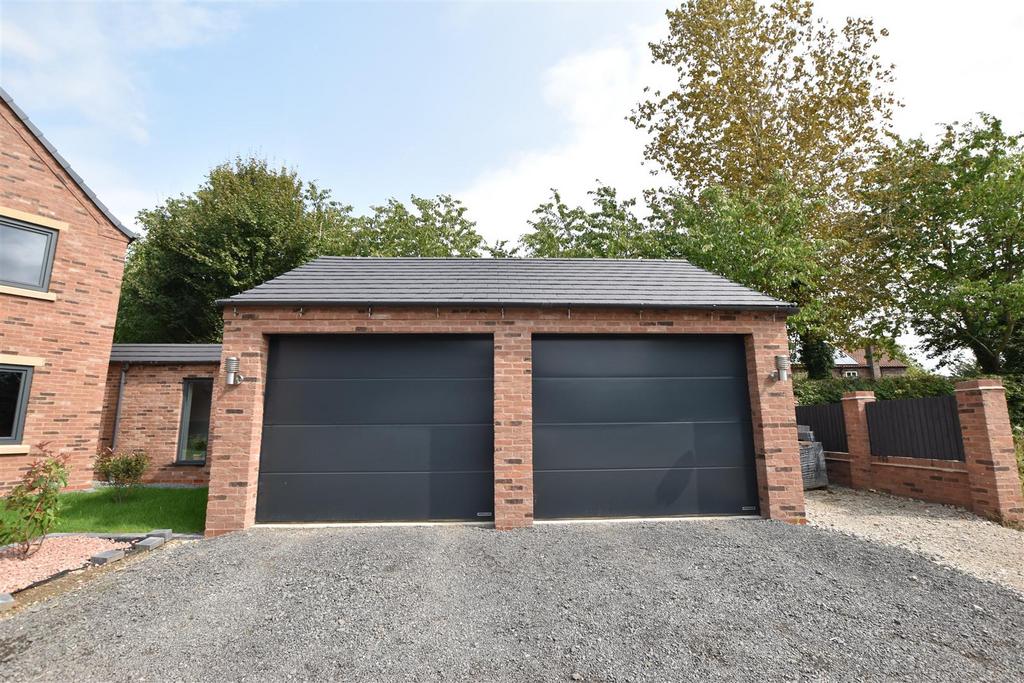 Double brick garage