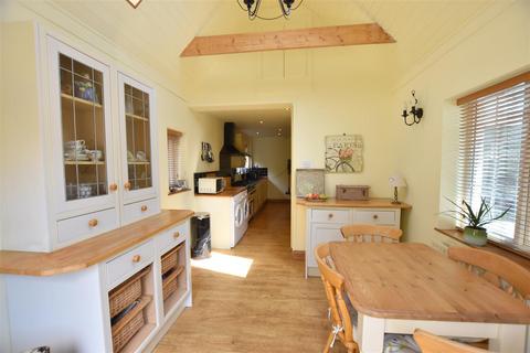 387 Laceby Road, Grimsby, DN34 5LT