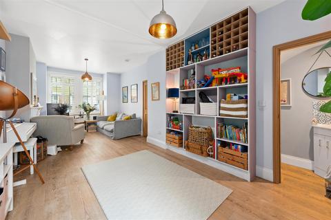 42 Milton Road, London, SW19 8SE