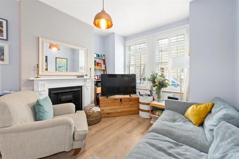 42 Milton Road, London, SW19 8SE