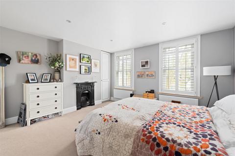 42 Milton Road, London, SW19 8SE