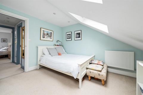 42 Milton Road, London, SW19 8SE