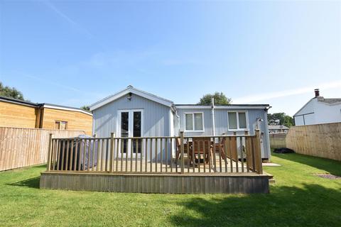 3 bedroom chalet for sale, Humberston Fitties, Humberston DN36