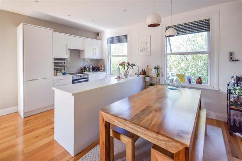27a Quicks Road, London, SW19 1EZ