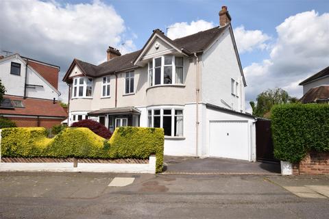 43 Heath Drive, London, SW20 9BE