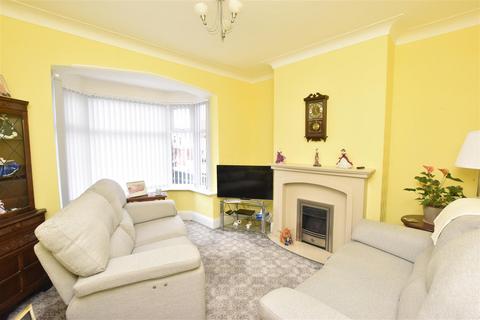 3 bedroom semi-detached house for sale, Woodsley Avenue, Cleethorpes DN35