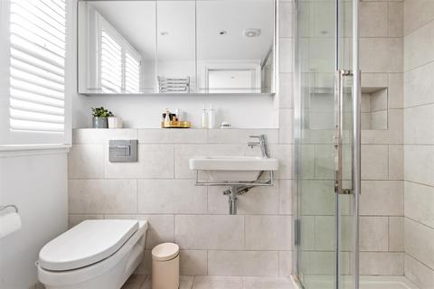 30 Nelson Road, London, SW19 1HT