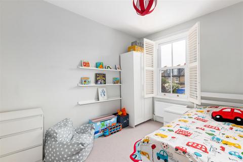 30 Nelson Road, London, SW19 1HT