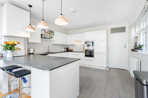 42 Hamilton Road, London, SW19 1JF