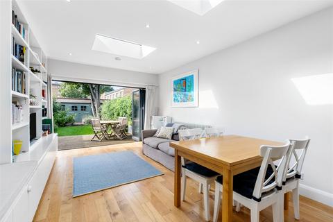 42 Hamilton Road, London, SW19 1JF