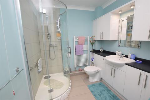 2 bedroom retirement property for sale, Briar Lane, Scartho DN33