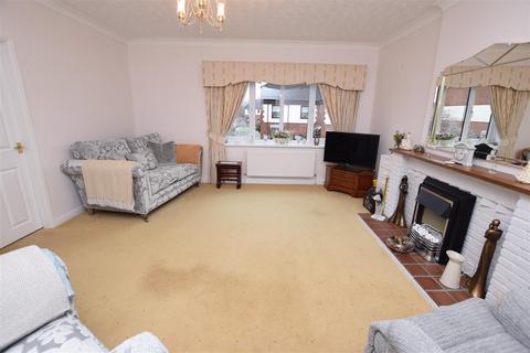 2 bedroom retirement property for sale, Briar Lane, Scartho DN33