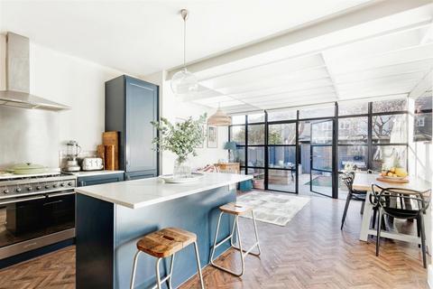 81 Carlton Park Avenue, London, SW20 8BJ