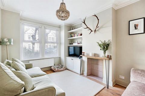81 Carlton Park Avenue, London, SW20 8BJ