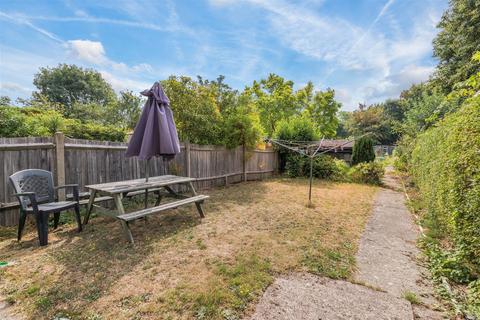 47 Melbourne Road, London, SW19 3BB