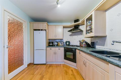 11 Rectory Close, London, SW20 9DQ