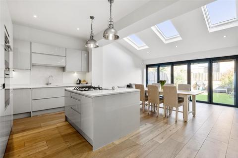 104 Lambton Road, London, SW20 0TJ