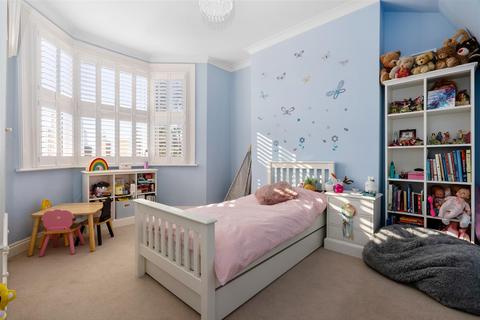 104 Lambton Road, London, SW20 0TJ