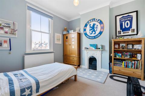 104 Lambton Road, London, SW20 0TJ