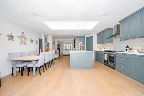 35 Adela Avenue, New Malden, KT3 6LF