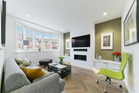 40 Linkway, London, SW20 9AU