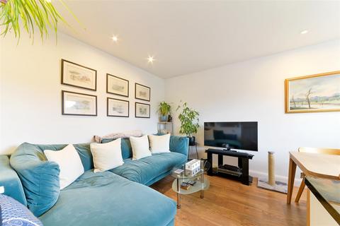 63 Abbott Avenue, London, SW20 8SG