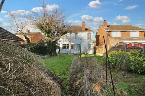 4 bedroom detached house for sale, Madeley Road, Aylesbury