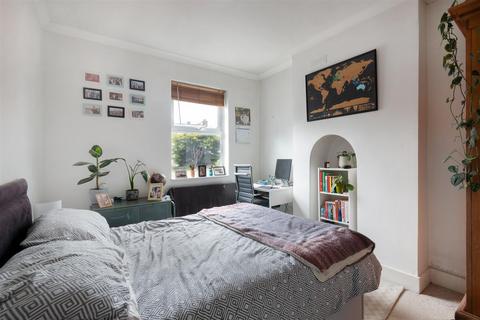 28a Alexandra Road, London, SW19 7JZ