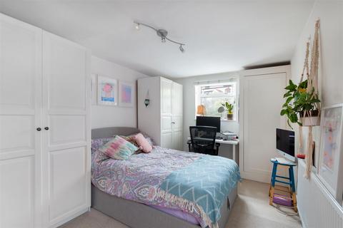 28a Alexandra Road, London, SW19 7JZ