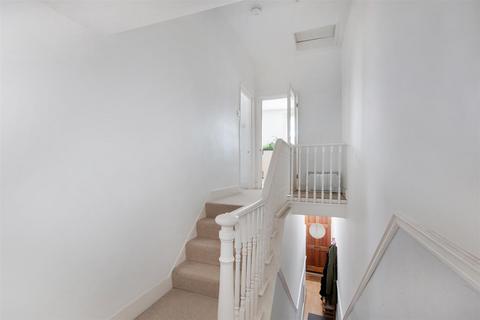 28a Alexandra Road, London, SW19 7JZ