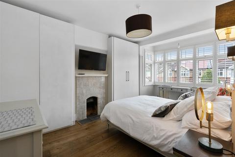 17 Tybenham Road, Merton Park, London, SW19 3LB