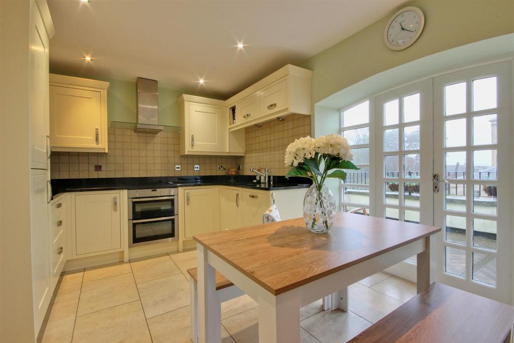 Bespoke Dining Kitchen