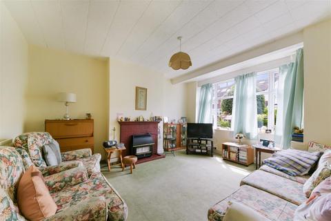 8 Coppice Close, London, SW20 9AS
