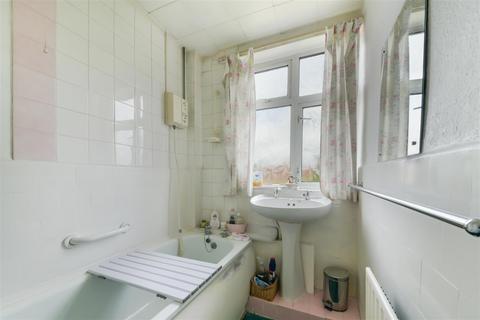 8 Coppice Close, London, SW20 9AS